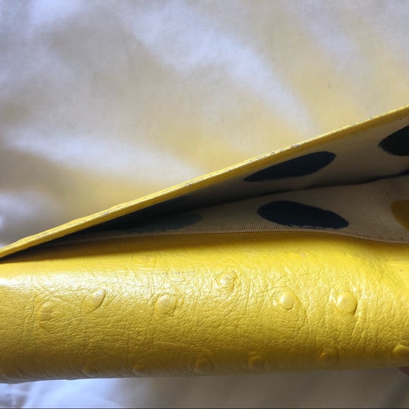 Kate Spade Mustard Yellow Silver Turn Lock Wallet - Picture 9 of 10